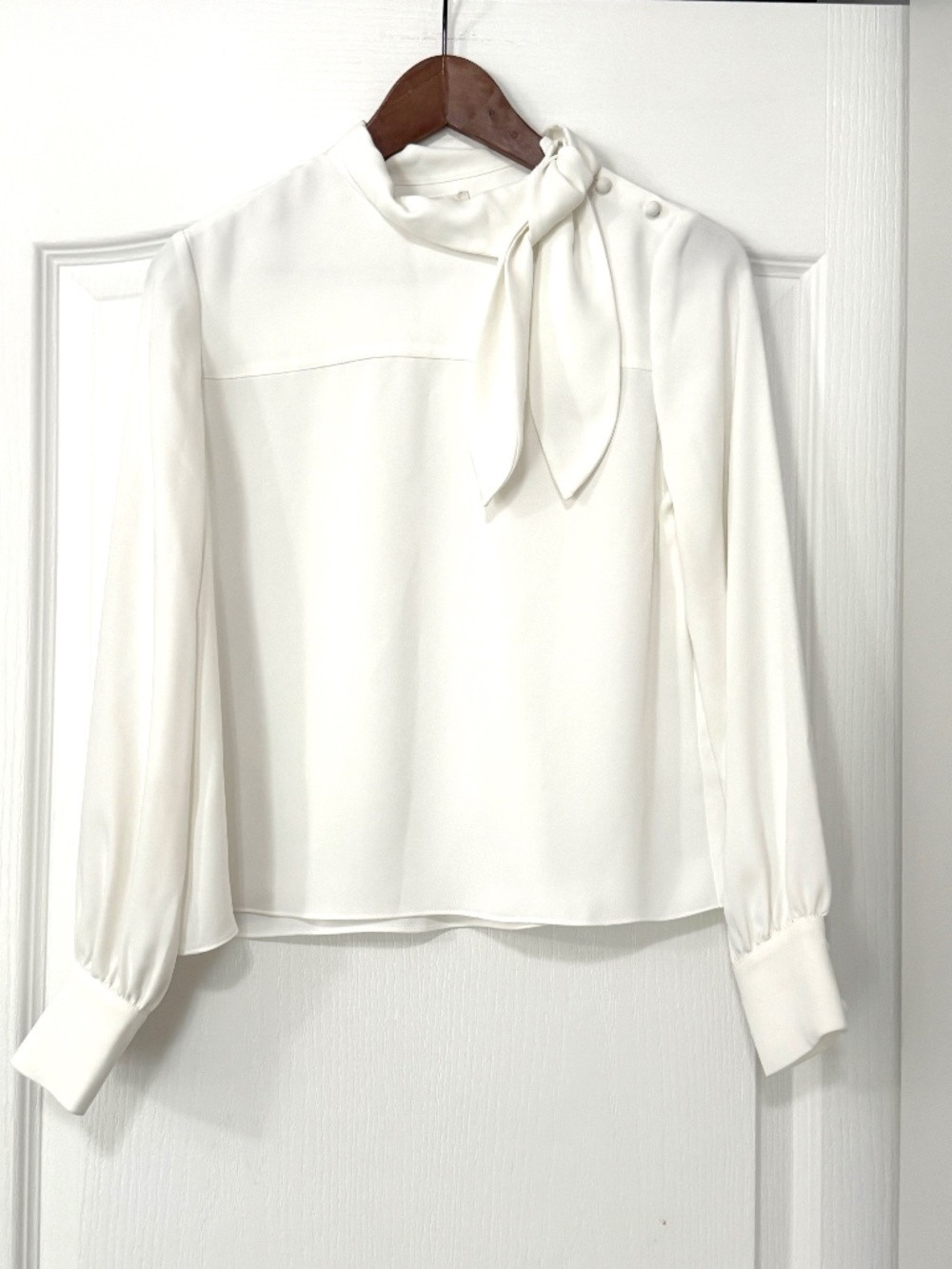 Wilfred Trapeze Tie Neck Satin Blouse White XXS